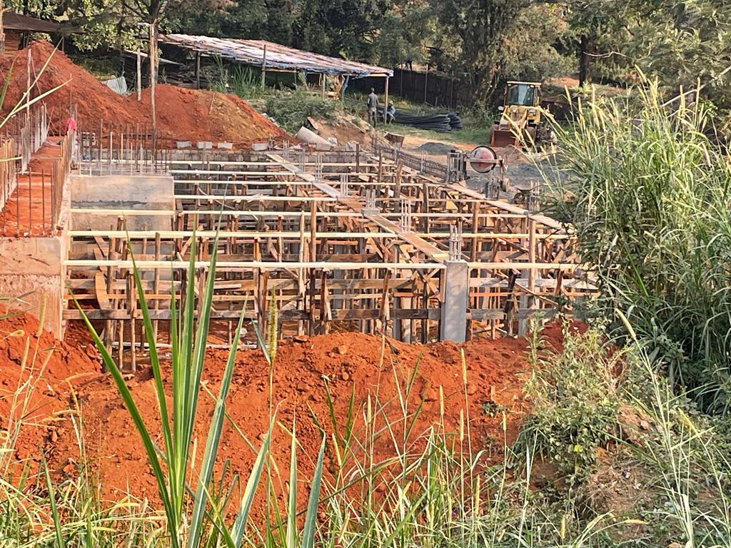 January 2024: Formwork is constructed at the front of the bunkers. This will provide a platform for the control and equipment rooms with storage underneath.